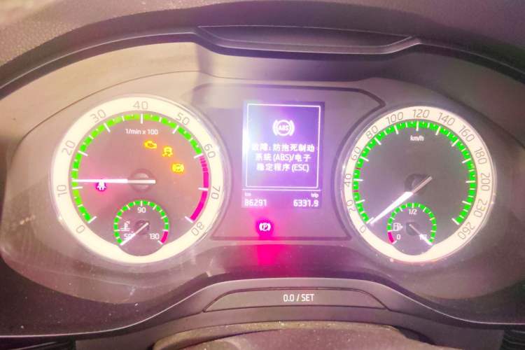 Used Skoda Kodiaq 2018 Restyled TSI330 7-Seater Two-Wheel Drive Luxury Enjoyment Edition Instrument Cluster