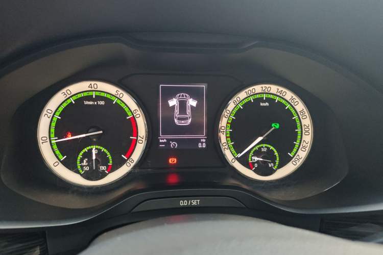 Used Skoda Kodiaq 2018 Facelifted TSI330 5-Seater Two-Wheel-Drive Luxury Enjoyment Edition Instrument Cluster