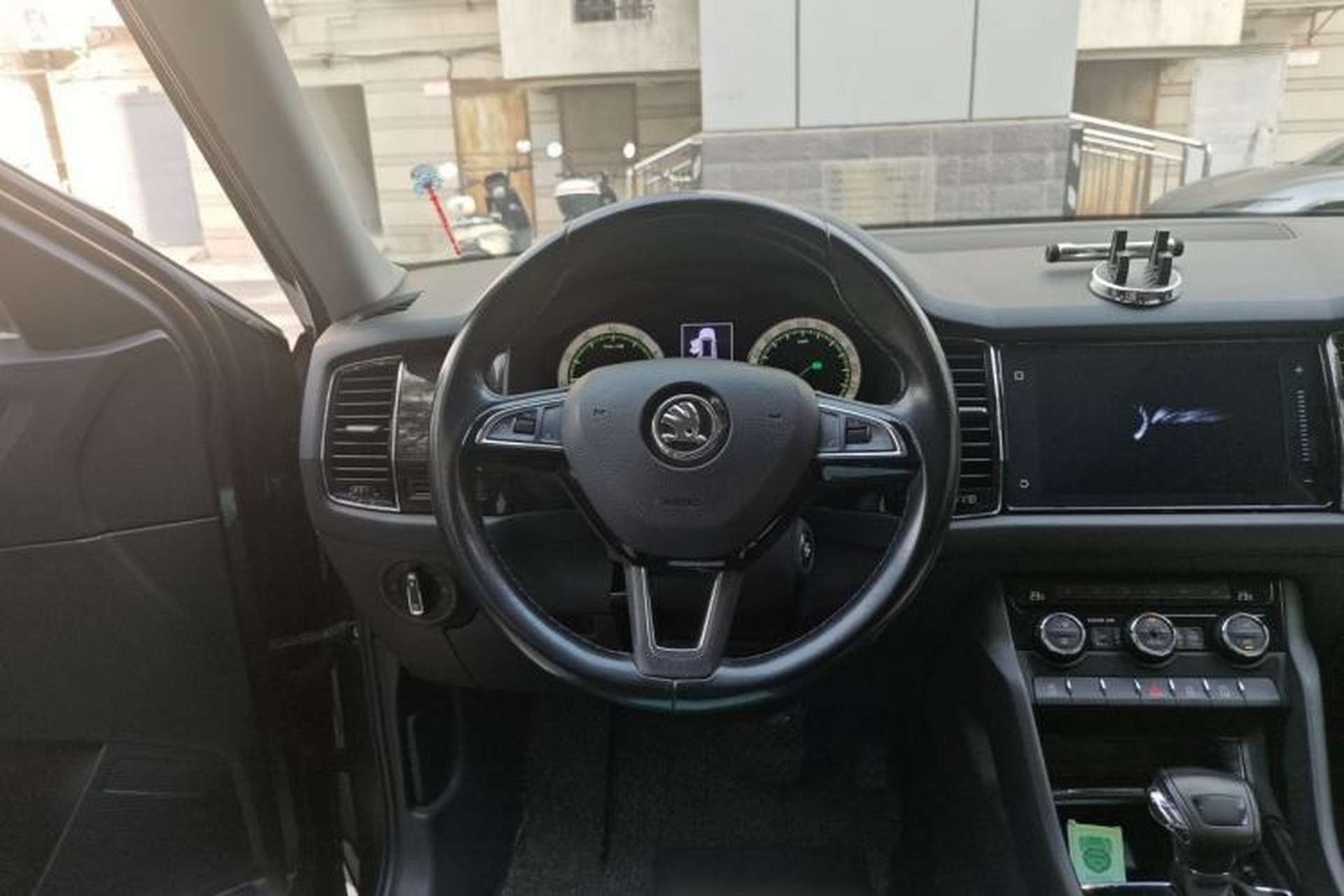 Used Skoda Kodiaq 2018 Facelifted TSI330 5-Seater Two-Wheel-Drive Luxury Enjoyment Edition Steering Wheel