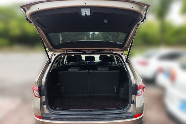 Used Skoda Kodiaq 2018 Restyled TSI330 7-Seater Two-Wheel Drive Luxury Enjoyment Edition Trunk