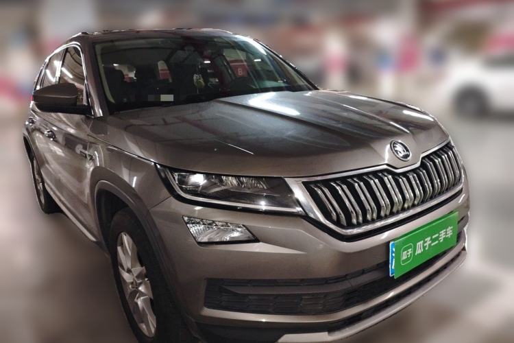 Used Skoda Kodiaq 2018 Facelifted TSI330 5-Seater Two-Wheel-Drive Luxury Enjoyment Edition Front Right 45 Deg