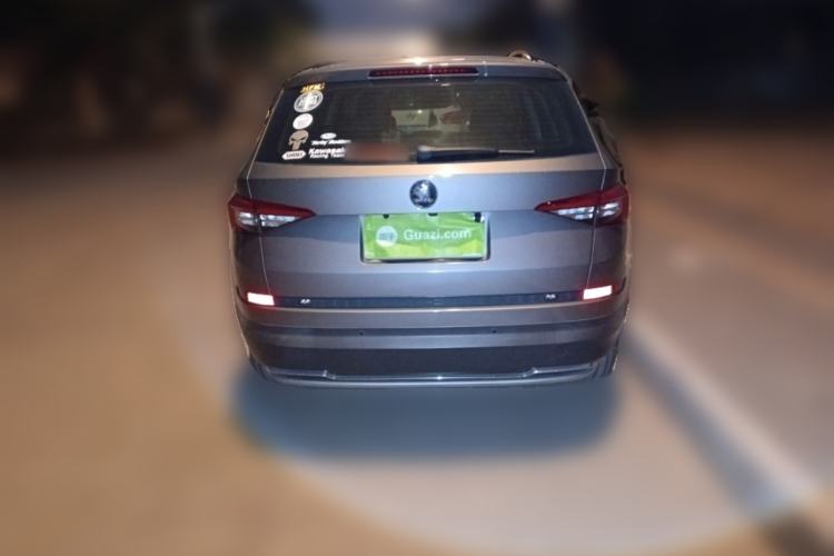 Used Skoda Kodiaq 2018 Facelifted TSI330 5-Seater Two-Wheel-Drive Luxury Enjoyment Edition Rear