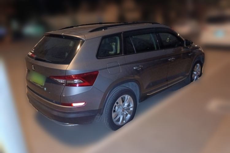 Used Skoda Kodiaq 2018 Facelifted TSI330 5-Seater Two-Wheel-Drive Luxury Enjoyment Edition Rear Right 45 Deg
