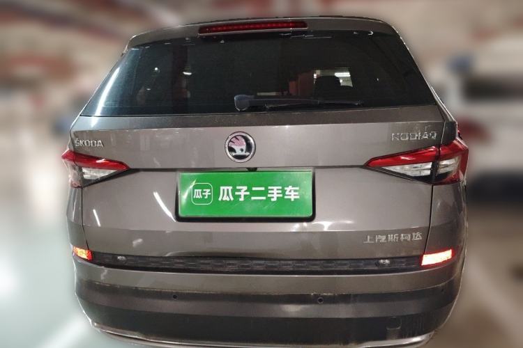 Used Skoda Kodiaq 2018 Facelifted TSI330 5-Seater Two-Wheel-Drive Luxury Enjoyment Edition Rear
