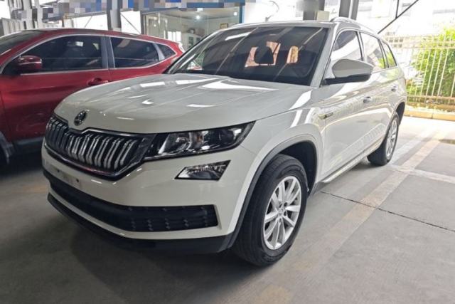 Ojetý Skoda Kodiaq 2018 Facelifted TSI330 5-Seater Two-Wheel-Drive Comfort Edition
