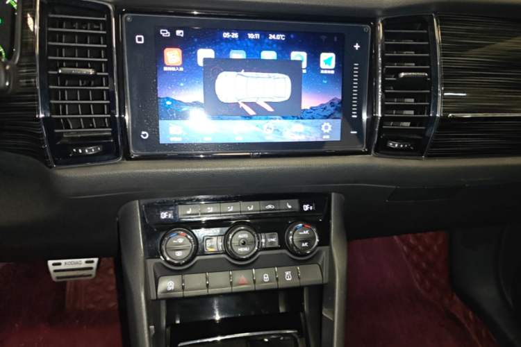 Used Skoda Kodiaq 2018 Restyled TSI330 7-Seater Two-Wheel Drive Luxury Enjoyment Edition Audio And AC Panel