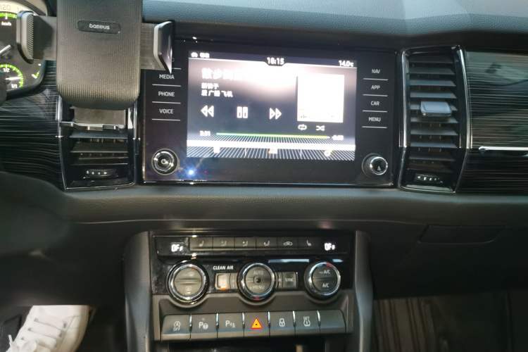 Used Skoda Kodiaq 2018 TSI380 7-Seater Four-Wheel-Drive Flagship Edition Audio And AC Panel