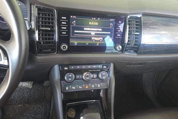 Used Skoda Kodiaq 2018 TSI380 7-Seater Four-Wheel-Drive Flagship Edition Audio And AC Panel