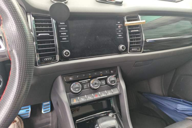 Used Skoda Kodiaq 2018 TSI380 7-Seater Four-Wheel-Drive Flagship Edition Audio And AC Panel