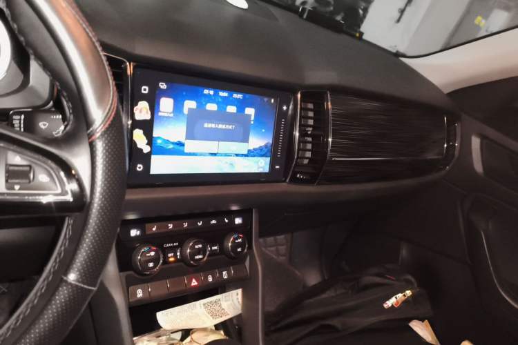 Used Skoda Kodiaq 2018 Facelifted TSI330 5-Seater Two-Wheel-Drive Luxury Enjoyment Edition Audio And AC Panel