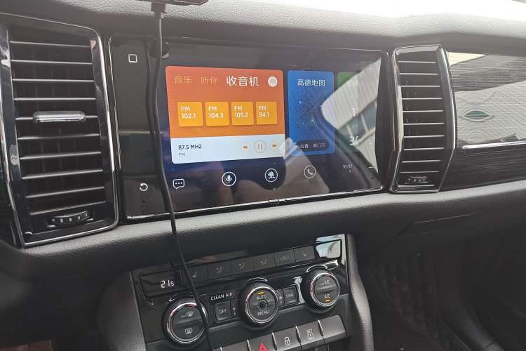Used Skoda Kodiaq 2018 TSI330 7-Seater Two-Wheel-Drive Luxury Enjoyment Edition Audio And AC Panel