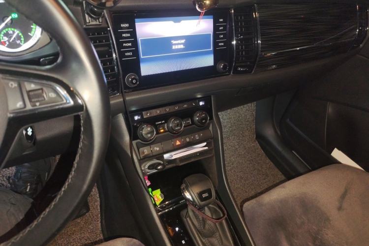 Used Skoda Kodiaq 2018 TSI380 7-Seater Four-Wheel-Drive Flagship Edition Audio And AC Panel
