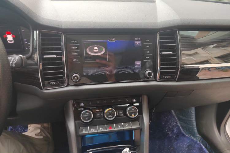 Used Skoda Kodiaq 2018 TSI380 7-Seater Four-Wheel-Drive Flagship Edition Audio And AC Panel