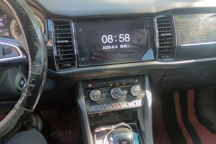 Used Skoda Kodiaq 2018 Facelifted TSI330 5-Seater Two-Wheel-Drive Luxury Enjoyment Edition Audio And AC Panel