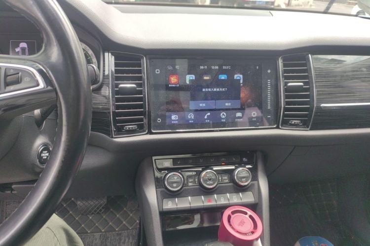 Used Skoda Kodiaq 2018 Facelifted TSI330 5-Seater Two-Wheel-Drive Luxury Enjoyment Edition Audio And AC Panel