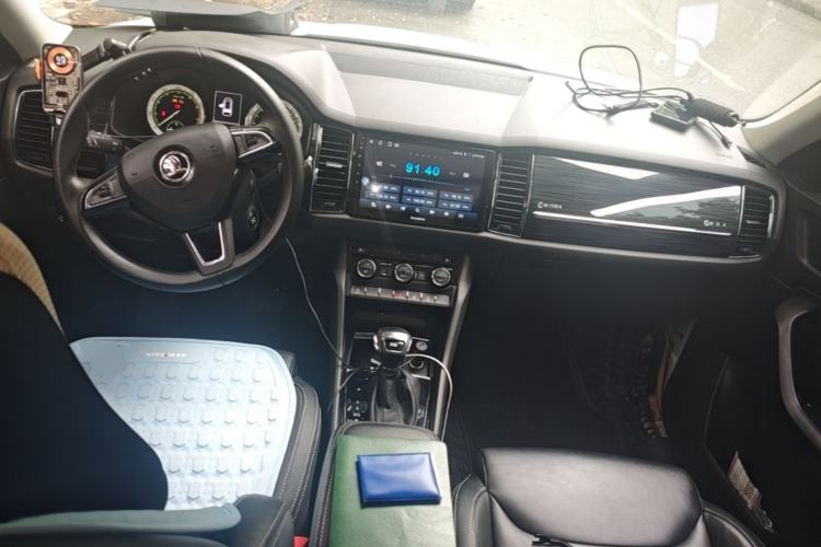 Used Skoda Kodiaq 2018 Restyled TSI330 7-Seater Two-Wheel Drive Luxury Enjoyment Edition Center Console
