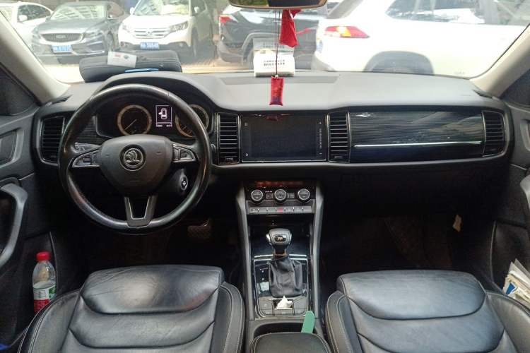 Used Skoda Kodiaq 2018 Facelifted TSI330 5-Seater Two-Wheel-Drive Luxury Enjoyment Edition Center Console