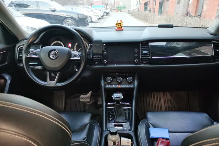 Used Skoda Kodiaq 2018 TSI380 7-Seater Four-Wheel-Drive Flagship Edition Center Console