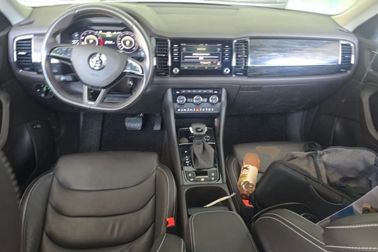 Used Skoda Kodiaq 2018 TSI380 7-Seater Four-Wheel-Drive Flagship Edition Center Console