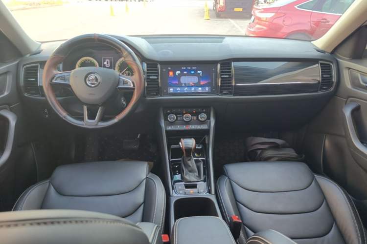 Used Skoda Kodiaq 2018 Restyled TSI330 7-Seater Two-Wheel Drive Luxury Enjoyment Edition Center Console