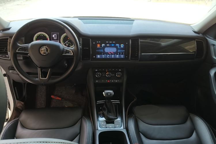 Used Skoda Kodiaq 2018 Restyled TSI330 7-Seater Two-Wheel Drive Luxury Enjoyment Edition Center Console