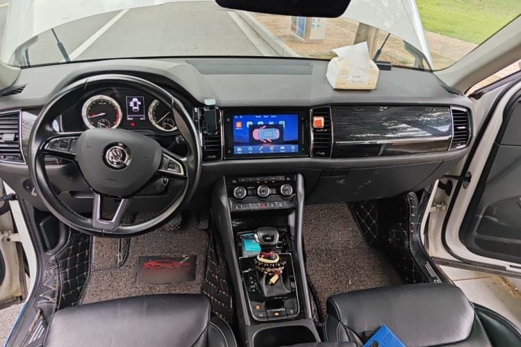 Used Skoda Kodiaq 2018 Restyled TSI330 7-Seater Two-Wheel Drive Luxury Enjoyment Edition Center Console