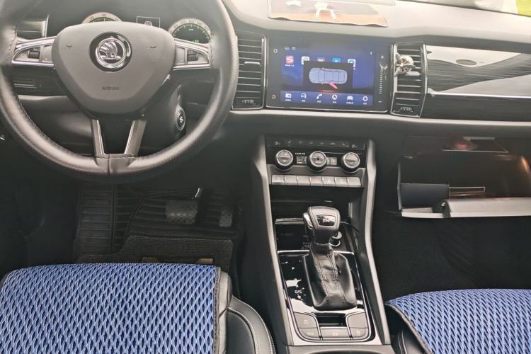 Used Skoda Kodiaq 2018 Facelifted TSI330 5-Seater Two-Wheel-Drive Luxury Enjoyment Edition Center Console