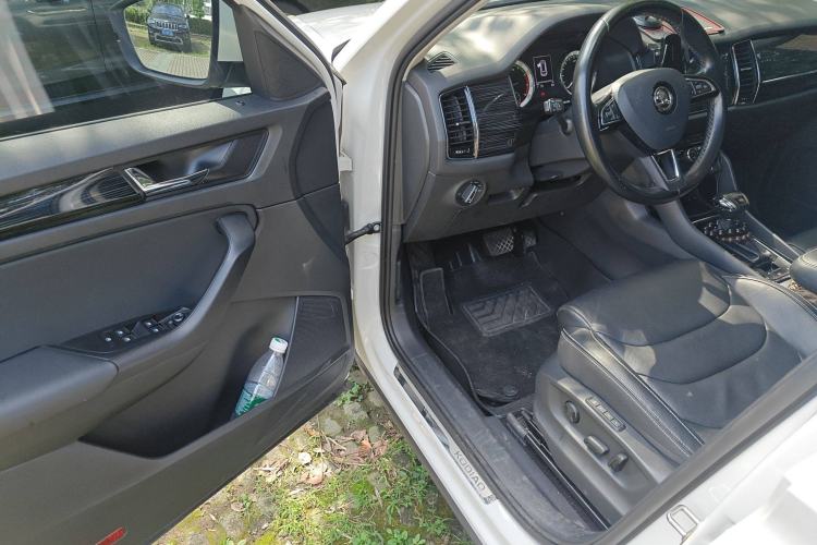 Used Skoda Kodiaq 2018 TSI330 7-Seater Two-Wheel-Drive Luxury Enjoyment Edition Driver Seat