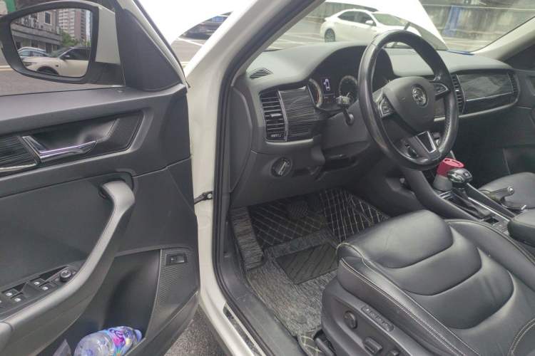 Used Skoda Kodiaq 2018 Facelifted TSI330 5-Seater Two-Wheel-Drive Luxury Enjoyment Edition Driver Seat