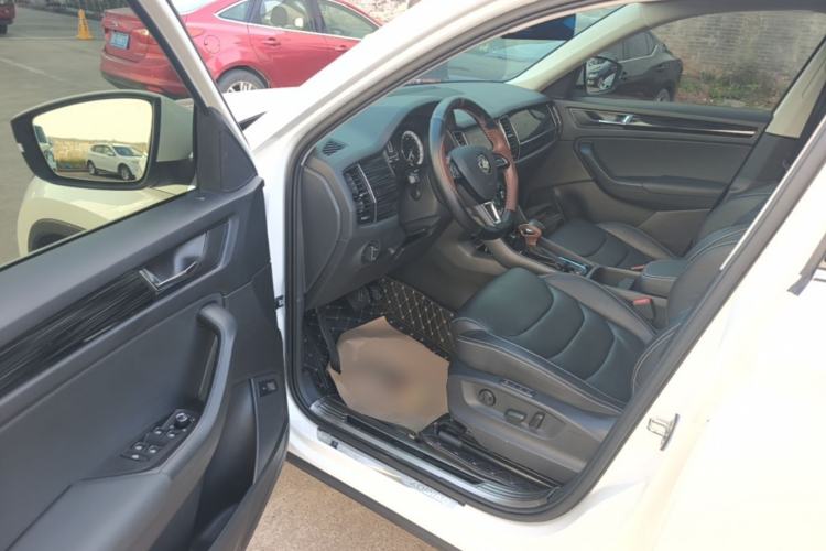 Used Skoda Kodiaq 2018 Restyled TSI330 7-Seater Two-Wheel Drive Luxury Enjoyment Edition Driver Seat