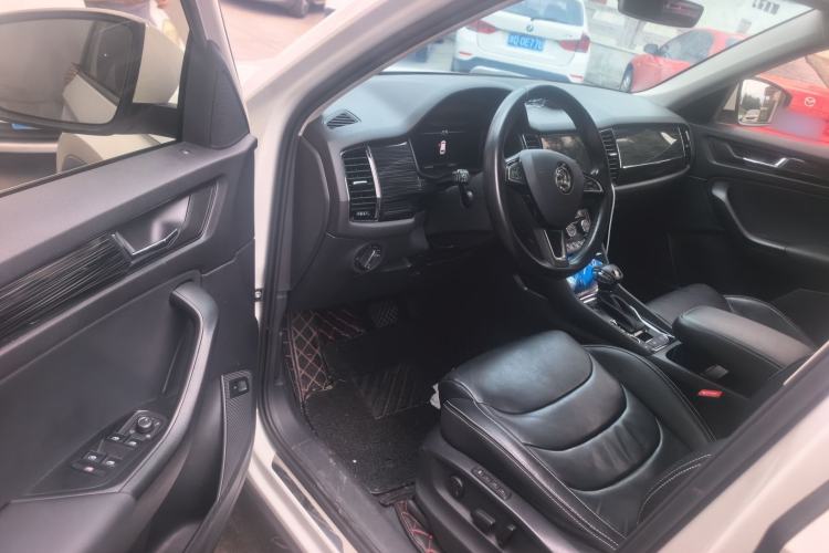 Used Skoda Kodiaq 2018 Restyled TSI330 7-Seater Two-Wheel Drive Luxury Enjoyment Edition Driver Seat
