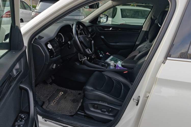 Used Skoda Kodiaq 2018 Facelifted TSI330 5-Seater Two-Wheel-Drive Luxury Enjoyment Edition Driver Seat