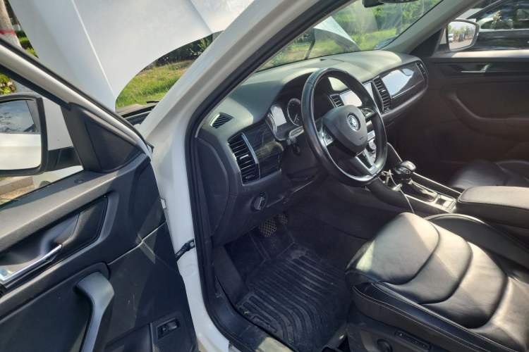 Used Skoda Kodiaq 2018 Facelifted TSI330 5-Seater Two-Wheel-Drive Luxury Enjoyment Edition Driver Seat