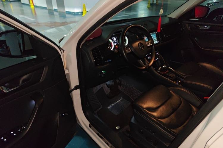 Used Skoda Kodiaq 2018 Facelifted TSI330 5-Seater Two-Wheel-Drive Luxury Enjoyment Edition Driver Seat