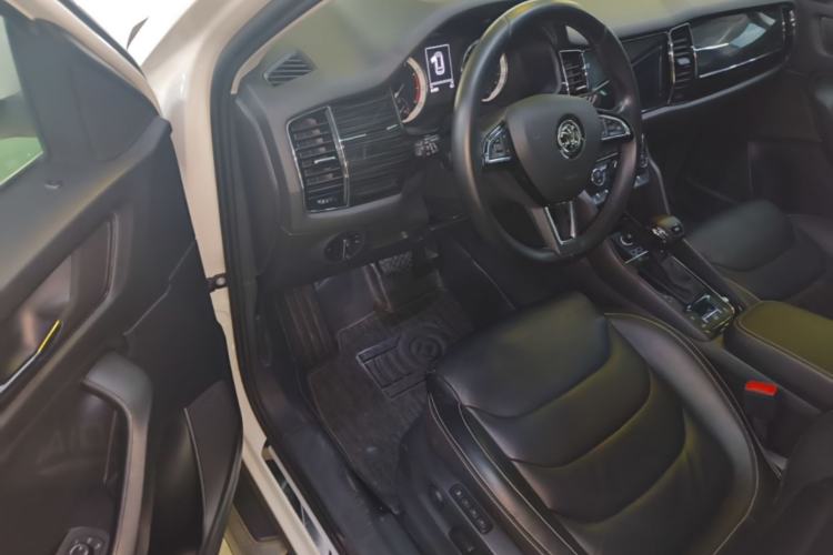 Used Skoda Kodiaq 2018 Facelifted TSI330 5-Seater Two-Wheel-Drive Luxury Enjoyment Edition Driver Seat