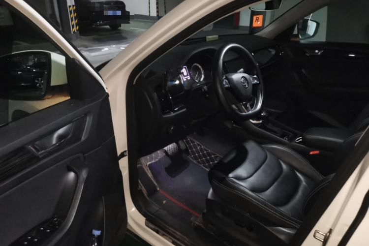 Used Skoda Kodiaq 2018 Facelifted TSI330 5-Seater Two-Wheel-Drive Luxury Enjoyment Edition Driver Seat