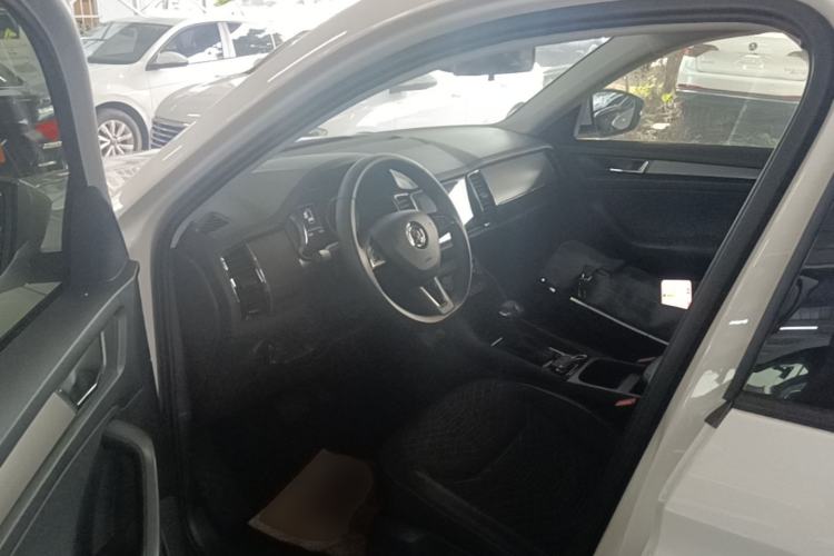 Used Skoda Kodiaq 2018 Facelifted TSI330 5-Seater Two-Wheel-Drive Comfort Edition Driver Seat