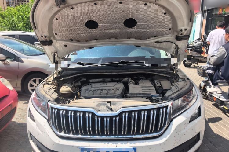 Used Skoda Kodiaq 2018 Facelifted TSI330 5-Seater Two-Wheel-Drive Comfort Edition Engine Bay