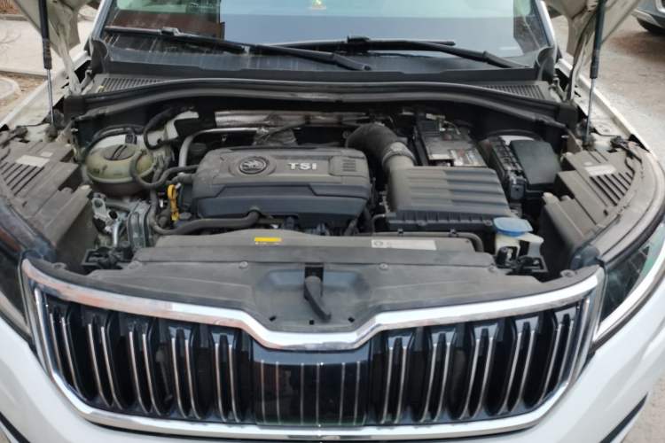 Used Skoda Kodiaq 2018 TSI380 7-Seater Four-Wheel-Drive Flagship Edition Engine Bay