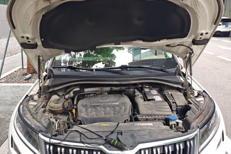 Used Skoda Kodiaq 2018 Facelifted TSI330 5-Seater Two-Wheel-Drive Luxury Edition Engine Bay