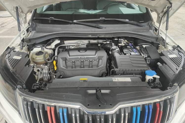 Used Skoda Kodiaq 2018 Facelifted TSI330 5-Seater Two-Wheel-Drive Luxury Enjoyment Edition Engine Bay