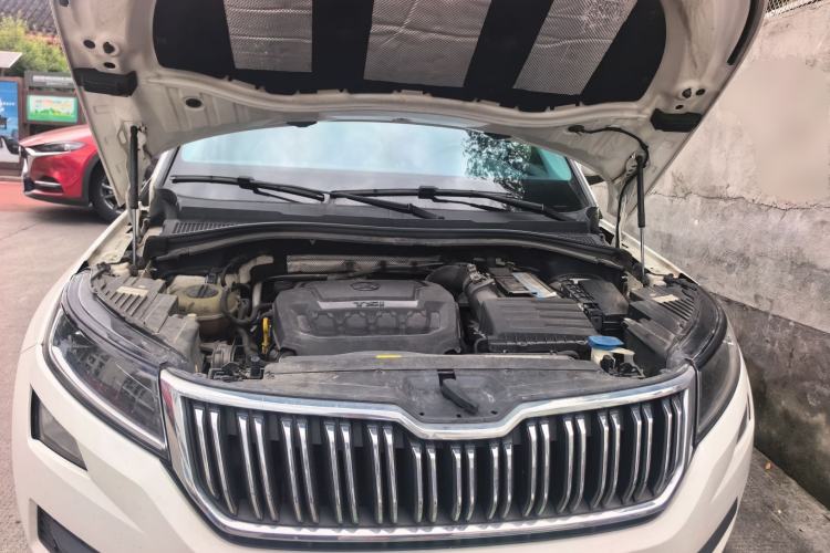 Used Skoda Kodiaq 2018 Restyled TSI330 7-Seater Two-Wheel Drive Luxury Enjoyment Edition Engine Bay