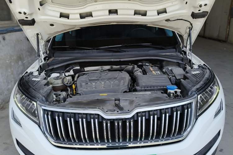 Used Skoda Kodiaq 2018 Restyled TSI330 7-Seater Two-Wheel Drive Luxury Enjoyment Edition Engine Bay