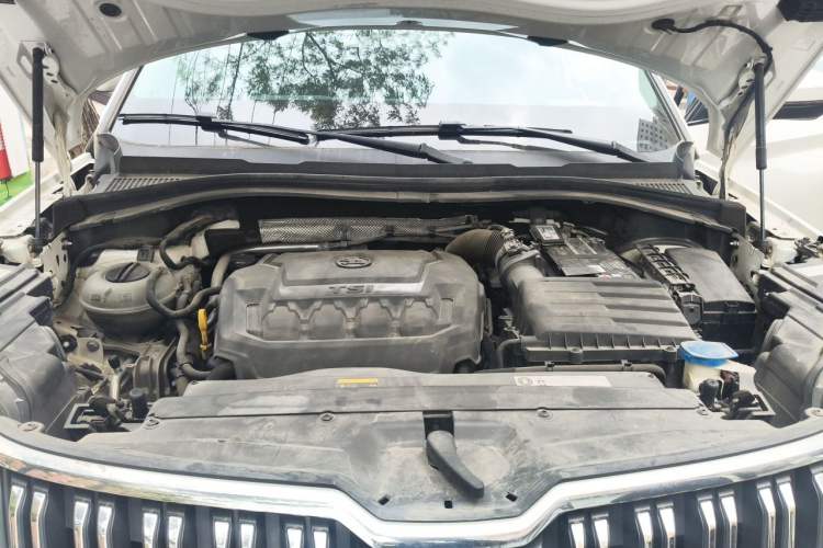 Used Skoda Kodiaq 2018 Facelifted TSI330 5-Seater Two-Wheel-Drive Comfort Edition Engine Bay