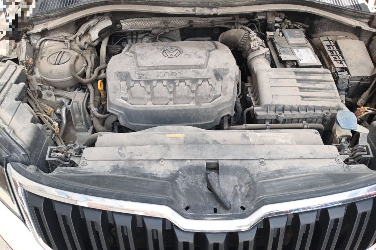 Used Skoda Kodiaq 2018 Facelifted TSI330 5-Seater Two-Wheel-Drive Standard Edition Engine Bay