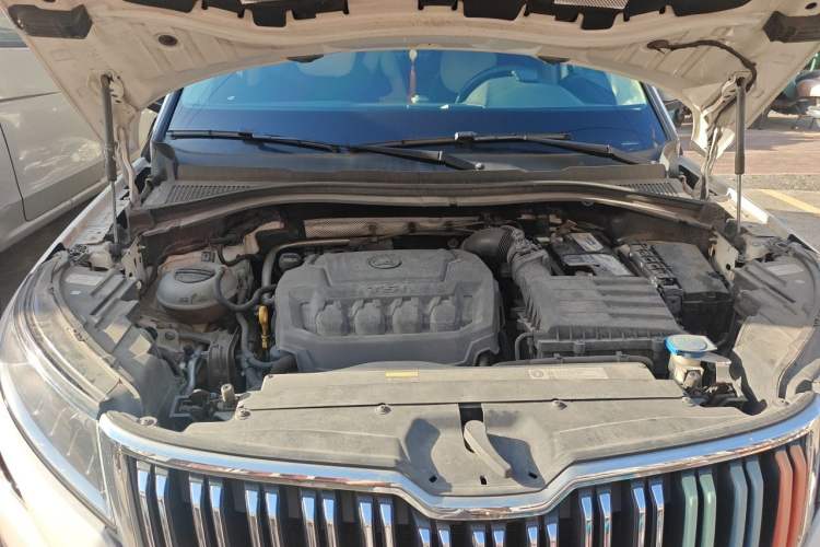 Used Skoda Kodiaq 2018 Facelifted TSI330 5-Seater Two-Wheel-Drive Comfort Edition Engine Bay