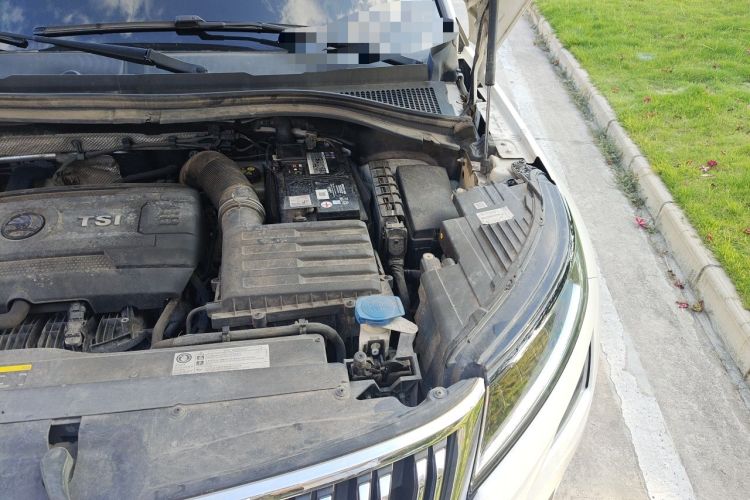 Used Skoda Kodiaq 2018 TSI330 7-Seater Two-Wheel-Drive Luxury Enjoyment Edition Engine Bay Left