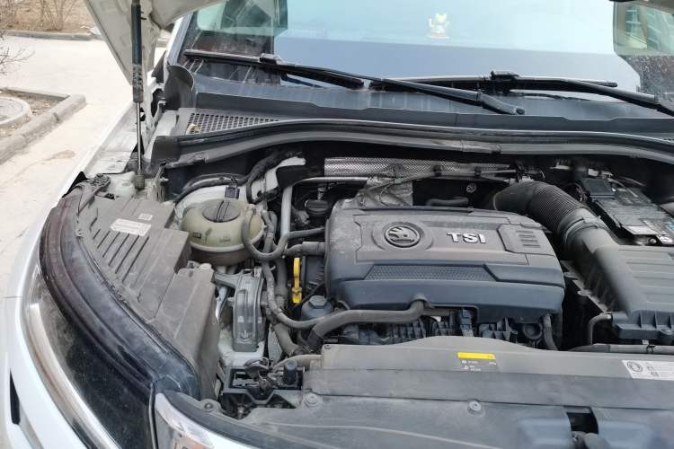 Used Skoda Kodiaq 2018 TSI380 7-Seater Four-Wheel-Drive Flagship Edition Engine Bay Right