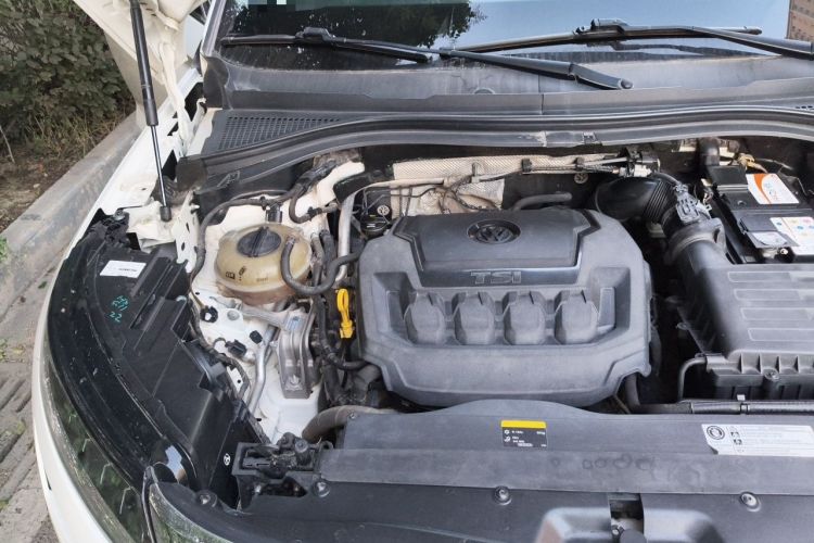 Used Skoda Kodiaq 2018 Facelifted TSI330 5-Seater Two-Wheel-Drive Comfort Edition Engine Bay Right