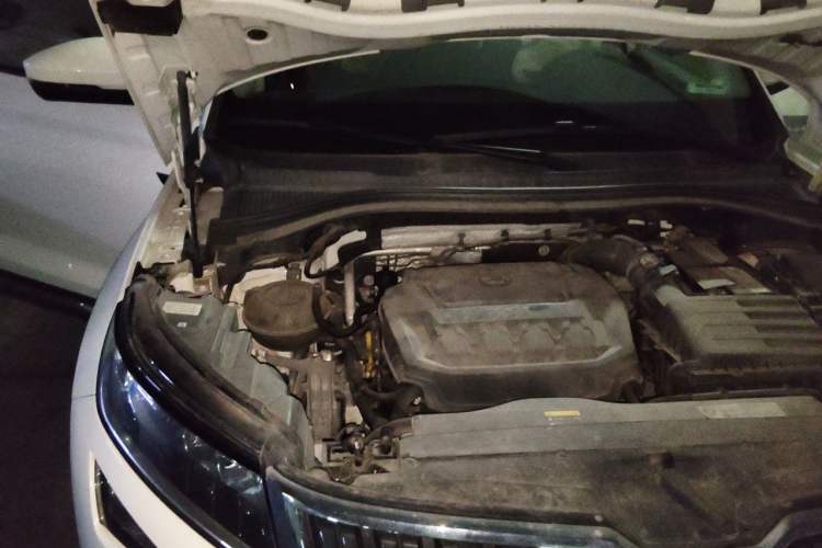 Used Skoda Kodiaq 2018 Facelifted TSI330 5-Seater Two-Wheel-Drive Comfort Edition Engine Bay Right